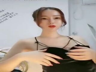 Kinietiškas internetinė kamera inviting kerintis milf masturbuoja su žaislai | xhamster