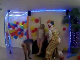 The pornstar komedie video the pervy the klaun show: xxx film 10